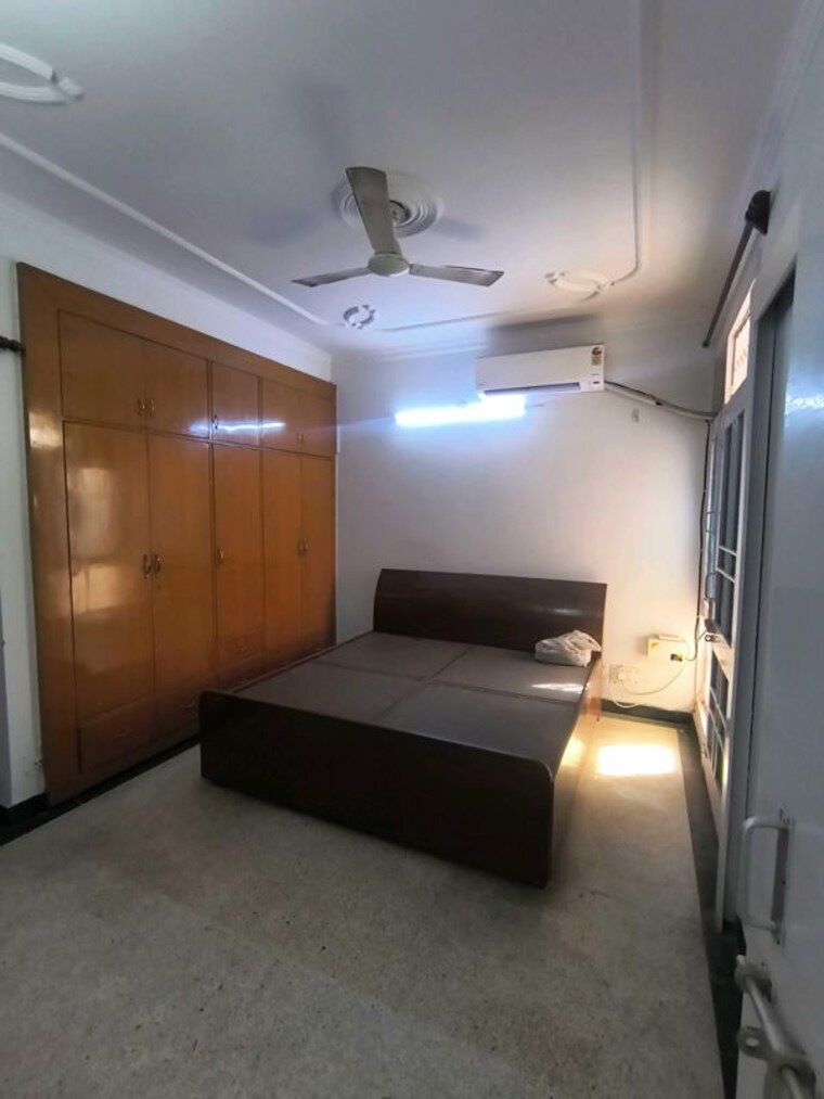 Bathroom, sector 10 dwarka 3 Bedroom 2000 Sq.Ft. Apartment In Sector 10 Dwarka Delhi 10560100