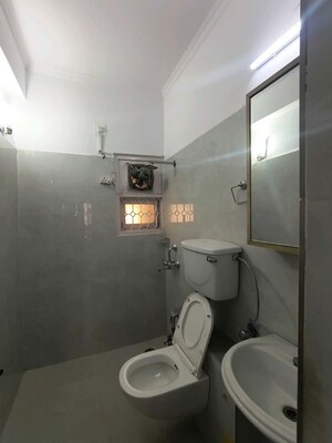 Bathroom in 3 BHK Apartment at Sector 10 Dwarka – for Rent