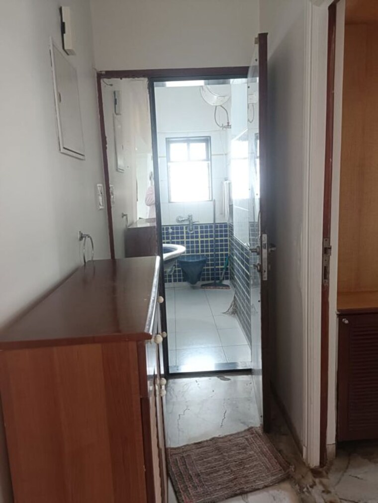 Bathroom, acme-ascent-residency 2 Bedroom 900 Sq.Ft. Apartment In Andheri East Mumbai 10560204