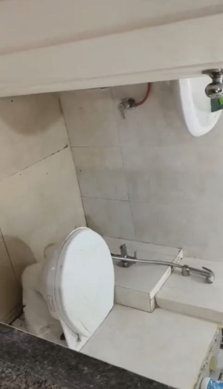Bathroom, bg-shirke-monte-verita-west-tower 1 Bedroom 400 Sq.Ft. Apartment In Borivali East Mumbai 10560208