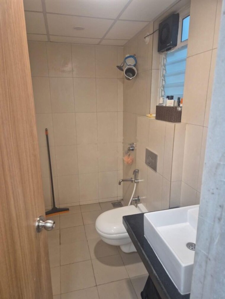 Bathroom, one-hiranandani-park-cloverdale 1 Bedroom 435 Sq.Ft. Apartment In Ghodbunder Road Thane 10560283