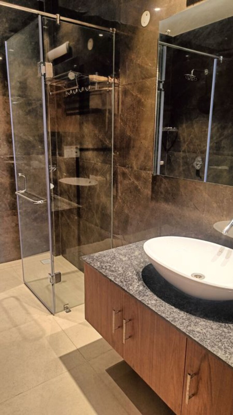Bathroom, south mullanpur 5 Bedroom 3690 Sq.Ft. Builder Floor In South Mullanpur Chandigarh 10560290