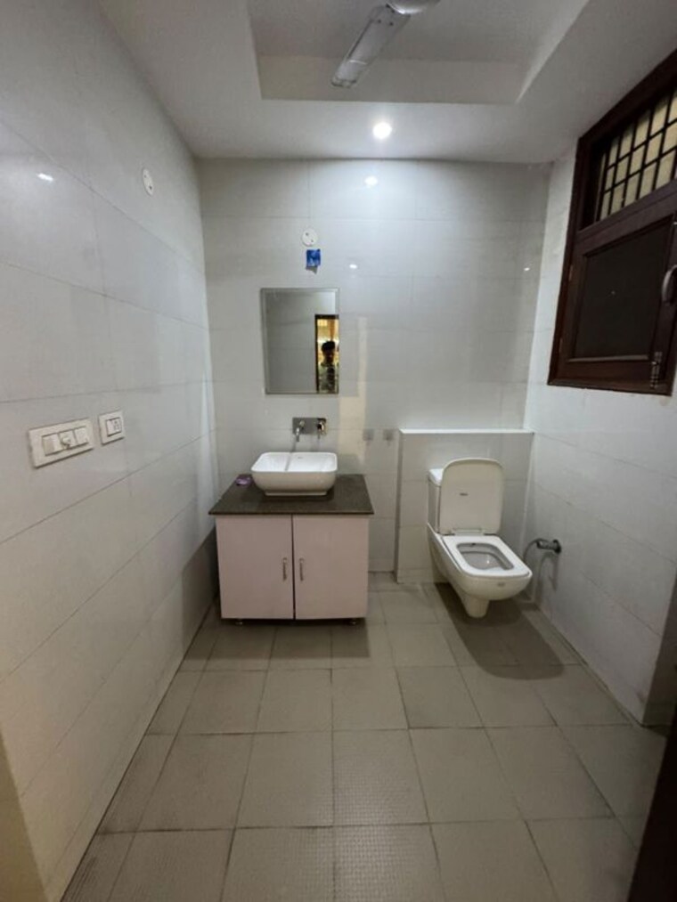 Bathroom, sector 16 3 Bedroom 250 Sq.Ft. Independent House In Sector 16 Panchkula 10560348
