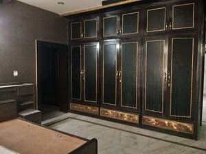 Building Lobby in 4 BHK Independent House at Sector 16 – for Sale