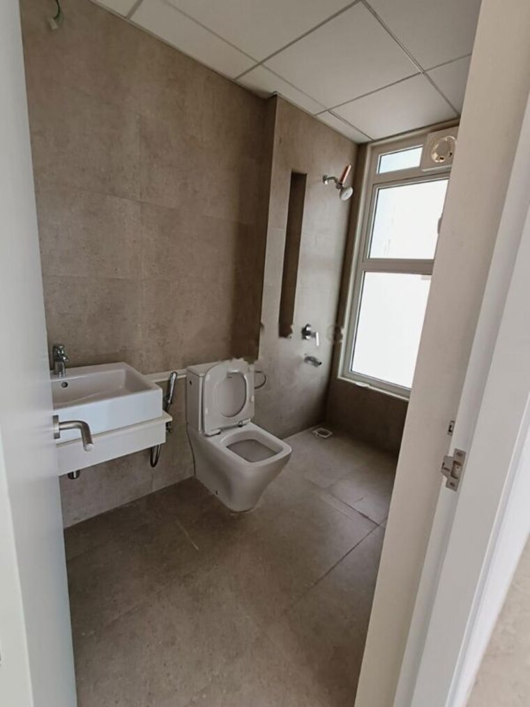 Bathroom, damji-shamji-mahavir-milestone 2 Bedroom 1508 Sq.Ft. Apartment In Vasant Vihar Thane 10560414