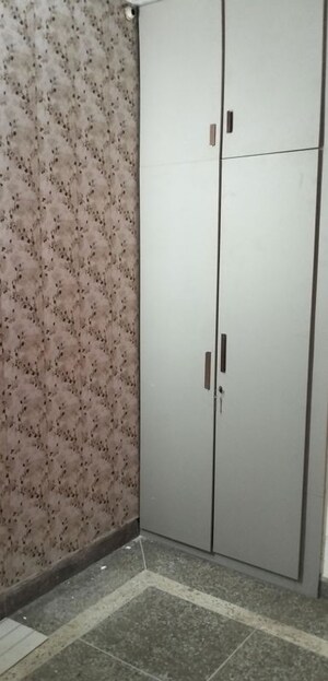 Furnished Amenities in 1 BHK Builder Floor at Sector 22 – for Rent