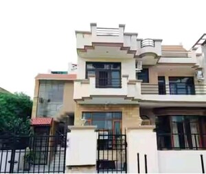 4 BHK Independent House For Sale in Sector 10