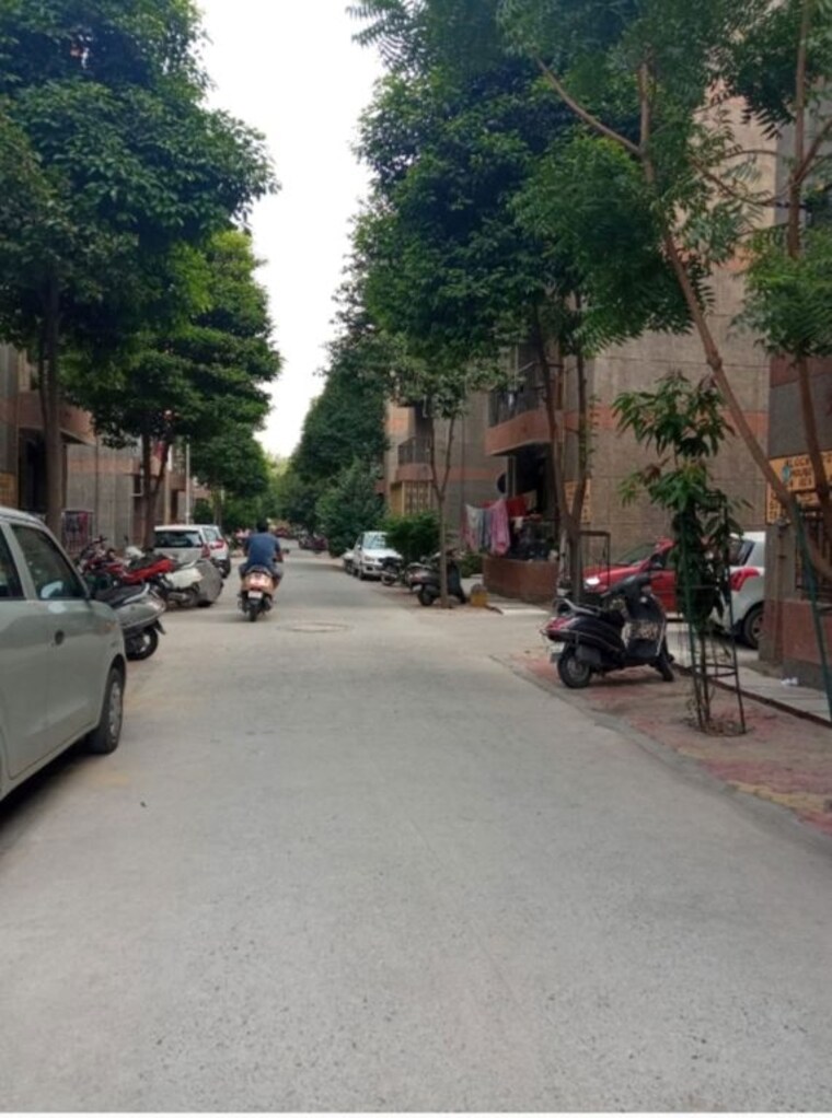  Parking, gokuldham-lig-apartments 1 Bedroom 775 Sq.Ft. Apartment In Sector 135 Noida 9684766