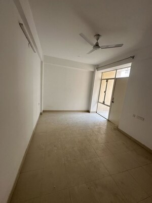 Room in 2 BHK Builder Floor at Sector 22 – for Rent