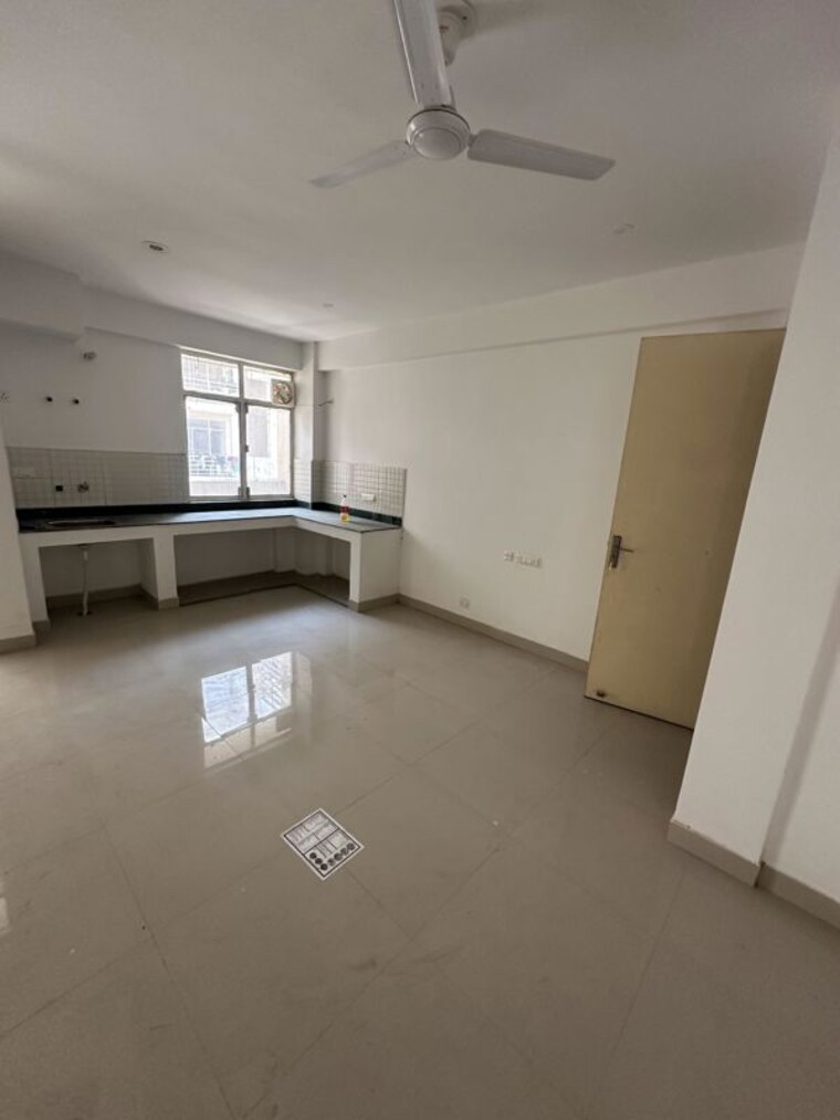 Room, sector 22 2 Bedroom 1200 Sq.Ft. Builder Floor In Sector 22 Gurgaon 10560435