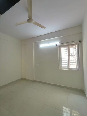 Room in 1 BHK Builder Floor at Hsr Layout Sector 3 – for Rent