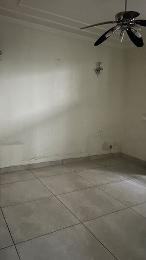 Bathroom in 6 BHK Independent House at Sector 39 – for Sale