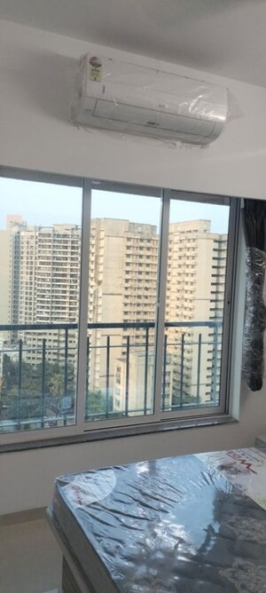 Room in 1 BHK Apartment at Dimple 19 North, Kandivali West – for Rent