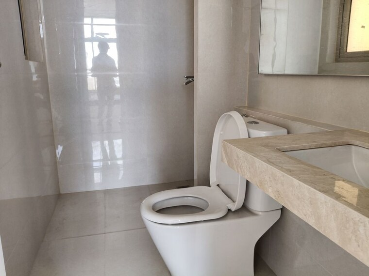 Bathroom, hiranandani-estate-solitaire-c 1 Bedroom 420 Sq.Ft. Apartment In Ghodbunder Road Thane 10560466