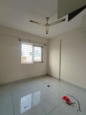 Room in 1 BHK Builder Floor at Hsr Layout – for Rent