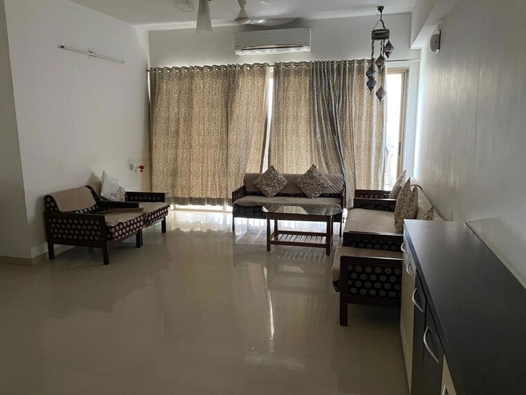 Living Room, prahlad nagar  2250 Sq.Ft. Apartment In Prahlad Nagar Ahmedabad 10560512