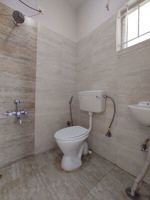 Bathroom in 1 BHK Builder Floor at Hsr Layout Sector 3 – for Rent