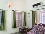 3 BHK + Servant Room 1500 Sq.Ft. Builder Floor in Bhawanipore