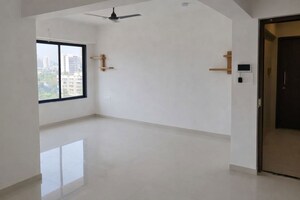 Room in 1 BHK Apartment at Roswalt Ray, Dahisar East – for Rent