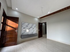 2 BHK Builder Floor For Rent in Sector 16