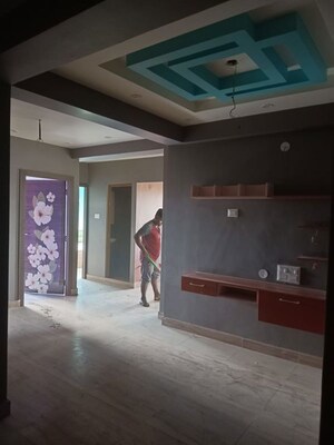 Room in 3 BHK Apartment at Gopalpur Gram – for Sale
