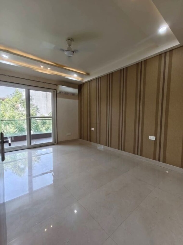 Room, dlf-green-avenue 4 Bedroom 3000 Sq.Ft. Builder Floor In Dlf Phase iv Gurgaon 10560642