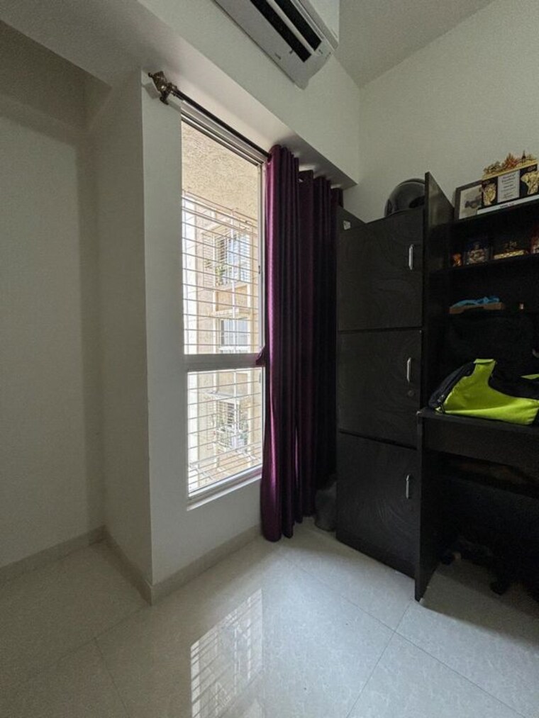 Living Room, lodha-amara 1.5 Bedroom 700 Sq.Ft. Apartment In Kolshet Road Thane 10560656