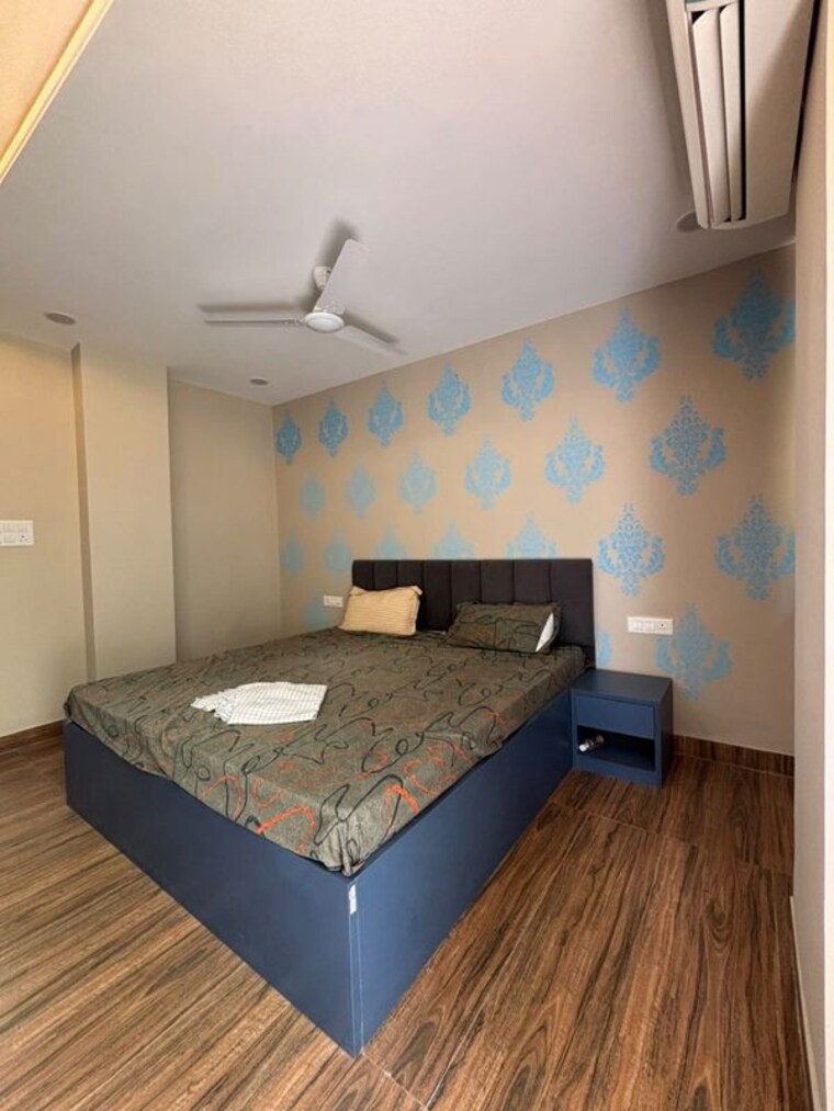 Bedroom, ram-cooperative 1 Bedroom 1200 Sq.Ft. Builder Floor In Sector 43 Gurgaon 10560682