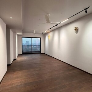 Room in 3.5 BHK Apartment at Krisumi Waterfall Residences, Sihi – for Rent