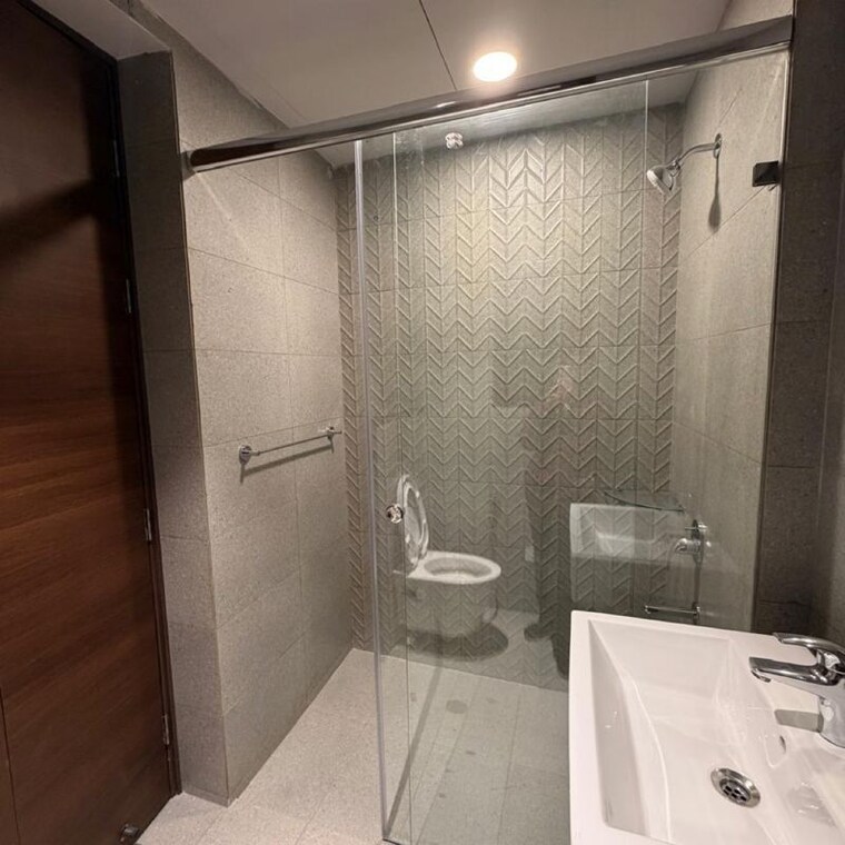 Attached Bathroom, krisumi-waterfall-residences 3.5 Bedroom 1910 Sq.Ft. Apartment In Sihi Gurgaon 10560708
