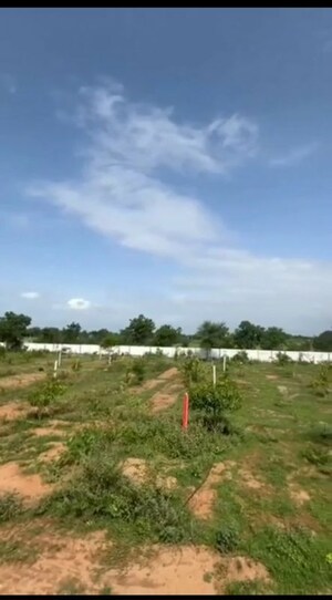  Plot For Sale in Mallapur