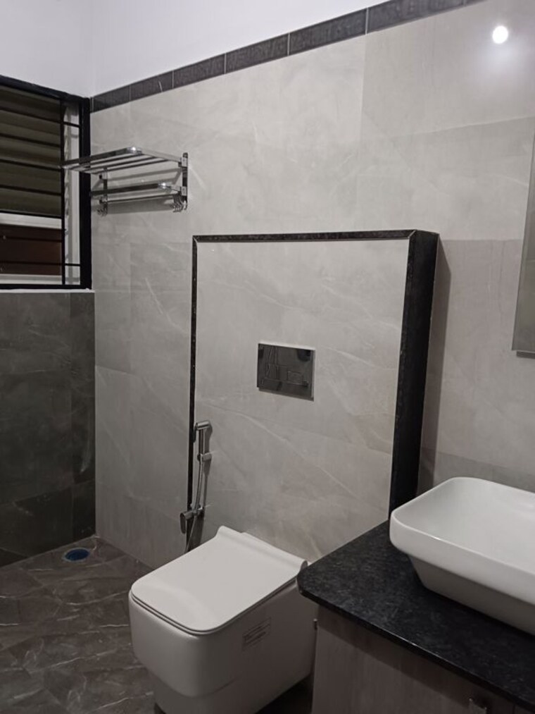Bathroom, harlur 3 Bedroom 2100 Sq.Ft. Builder Floor In Harlur Bangalore 10560729