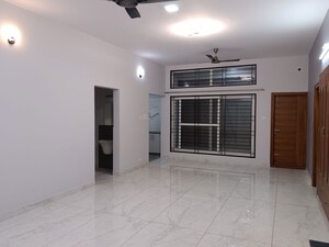 Room in 3 BHK Builder Floor at Harlur – for Rent