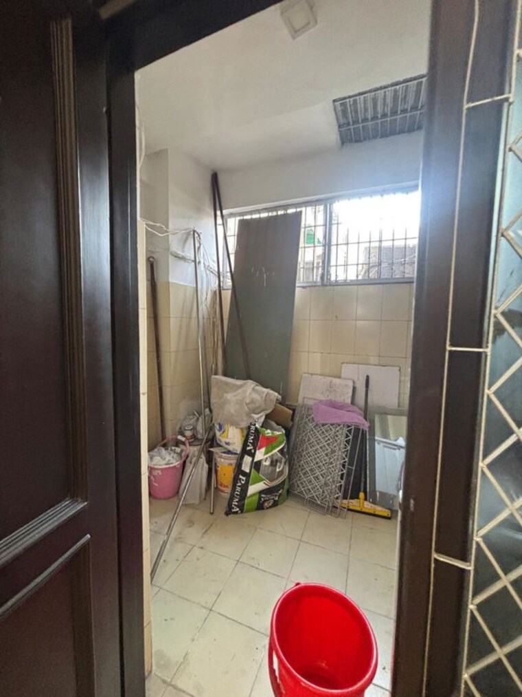 Bathroom, saket 3 Bedroom 900 Sq.Ft. Builder Floor In Saket Delhi 10560741