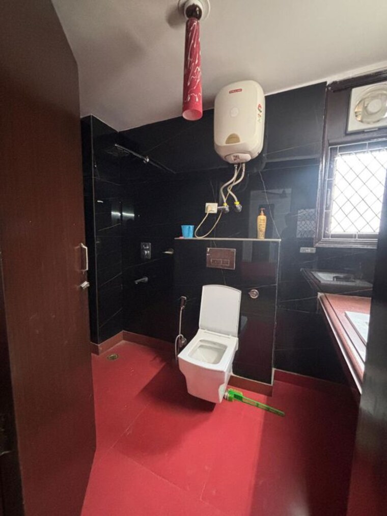 Team Area, saket 3 Bedroom 900 Sq.Ft. Builder Floor In Saket Delhi 10560741