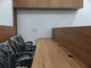 Bedroom in  Office Space at Alkapuri – for Rent