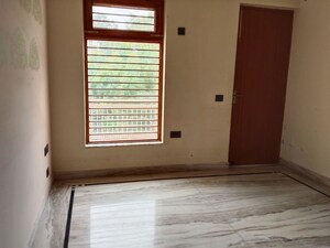 Room in 2 BHK Independent House at Sector 21 – for Rent