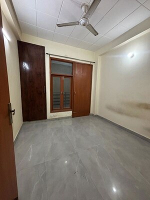1 BHK Builder Floor For Rent in Saket