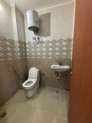 Bathroom in 1 BHK Builder Floor at Saket – for Rent