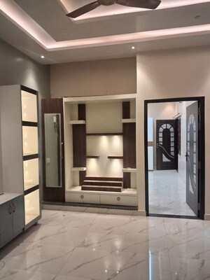 Room in 2 BHK Independent House at Spring Garden Faizabad Road, Faizabad Road – for Rent