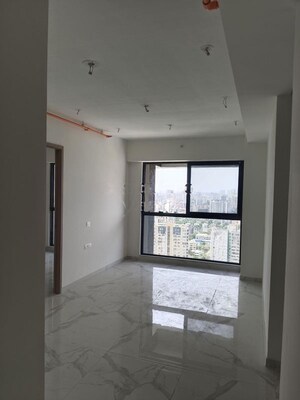 Room in 2 BHK Apartment at Chandak Cornerstone, Worli – for Rent