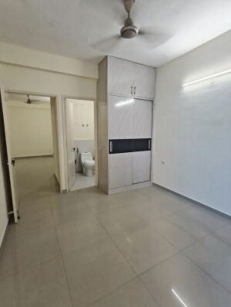 Room, ansal-api-versalia 3 Bedroom 1600 Sq.Ft. Builder Floor In Sector 67a Gurgaon 10560774