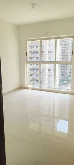 1 BHK Apartment For Sale in Lodha Amara
