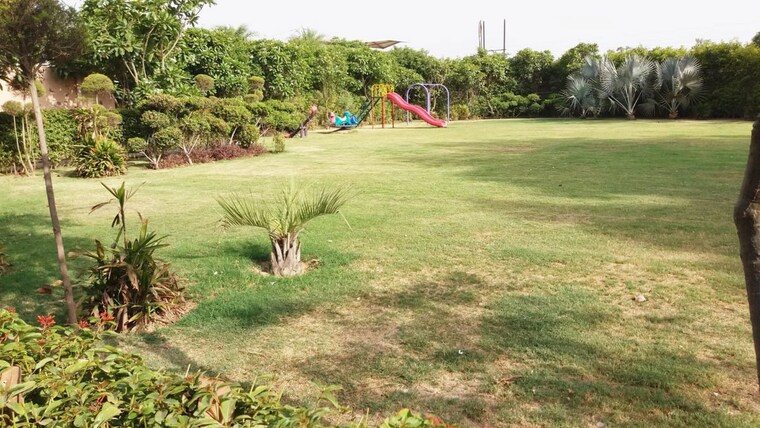 Garden, chhatikara Studio 450 Sq.Ft. Apartment In Chhatikara Vrindavan 10560739