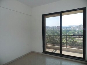 Room in 2 BHK Apartment at Keystone Elita, Kharghar – for Rent