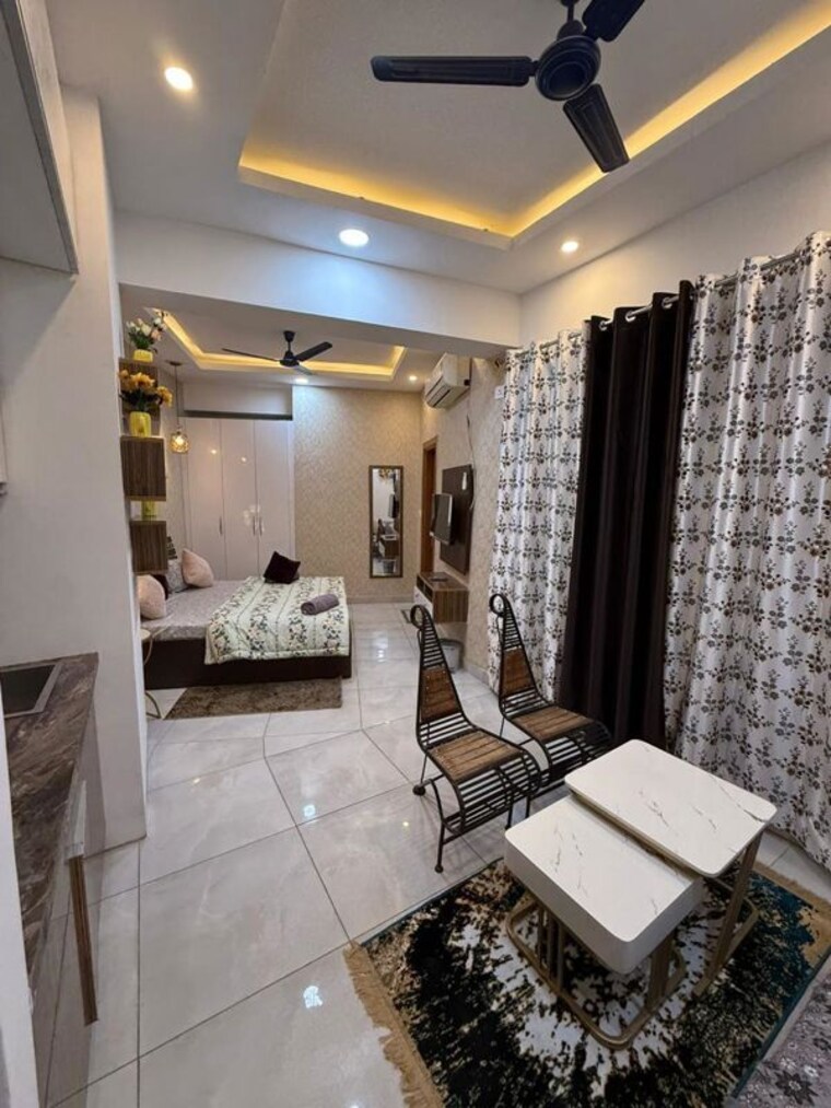Team Area, supertech-north-eye Studio 535 Sq.Ft. Apartment In Sector 74 Noida 10560826