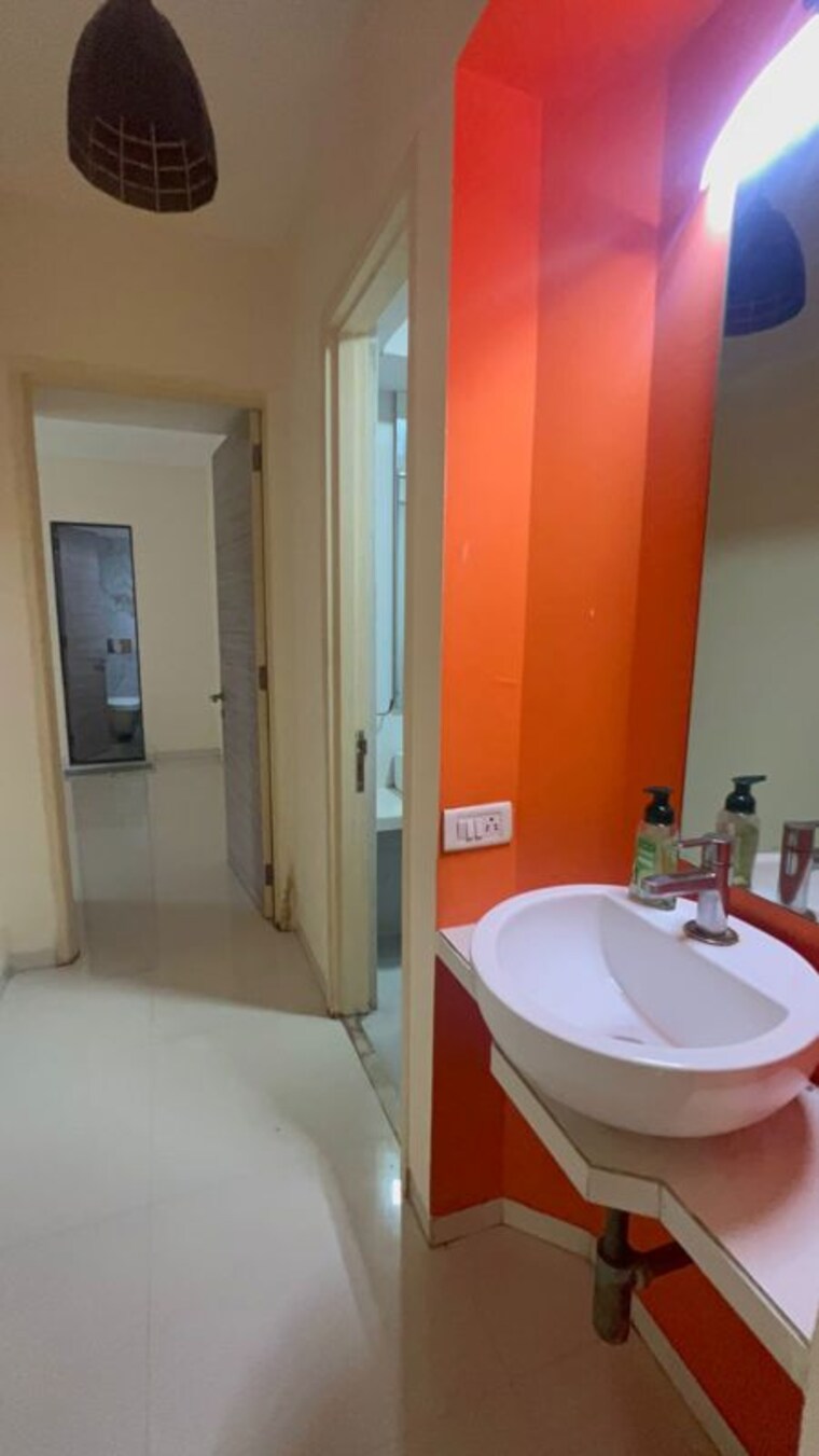 Bathroom, group-seven-rushi-heights 2 Bedroom 900 Sq.Ft. Apartment In Goregaon East Mumbai 10560827
