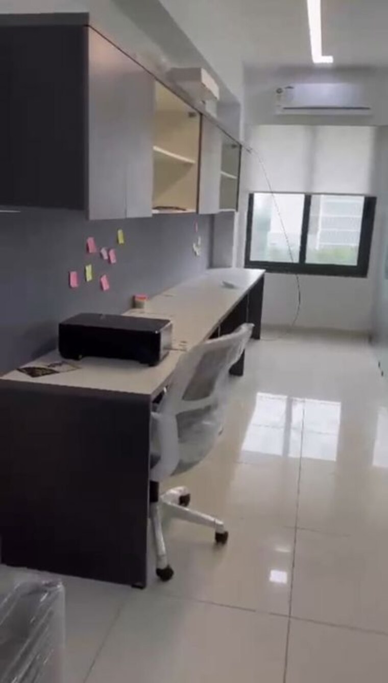 Team Area, gota Commercial Office Space 600 Sq.Ft. In Gota Ahmedabad 10560919