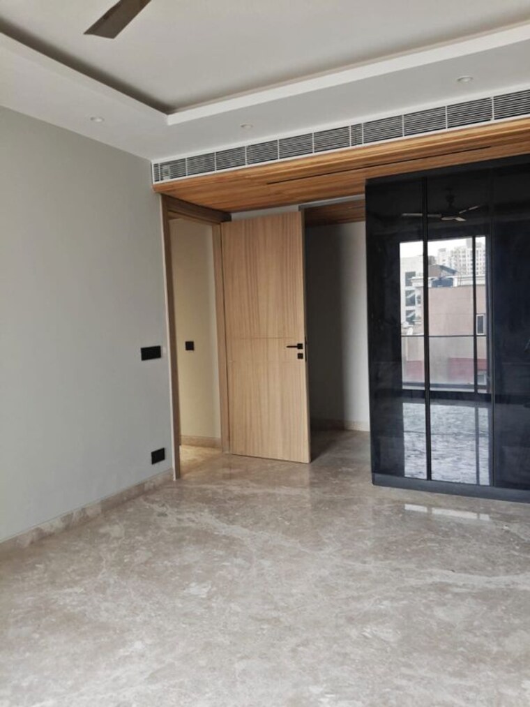 Room, nirvana country 4 Bedroom 2600 Sq.Ft. Builder Floor In Nirvana Country Gurgaon 10560915