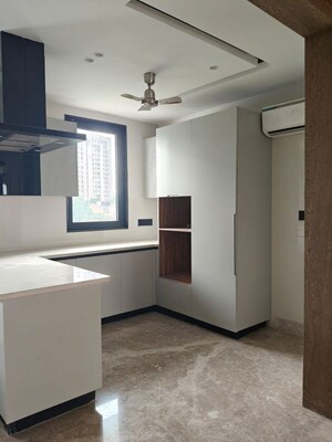 Room in 4 BHK Builder Floor at Nirvana Country – for Sale